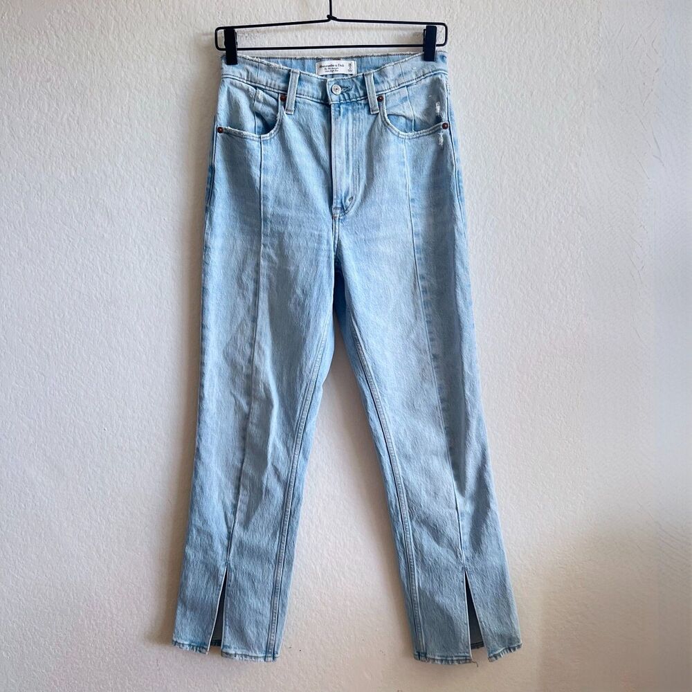 ABERCROMBIE & FITCH The 90s Straight Ultra High Rise Split Hem Jeans Womens 2/26